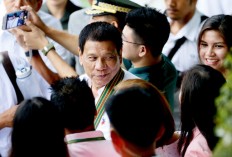 Poll shows majority in Philippines satisfied with Duterte 