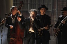 Dylan's music increases by 500 percent following Nobel win 