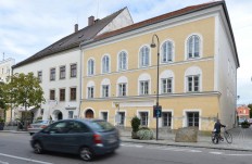 Austrian government to demolish house of Hitler's birth 
