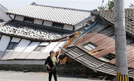 Powerful earthquake in western Japan, no danger of tsunami 