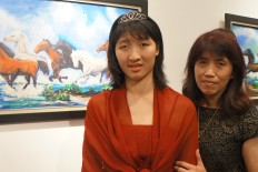 Autistic artist seeks to inspire through paintings 