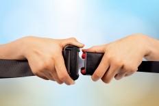 Hundreds of students take part in safe driving campaign