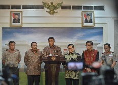 Customs official of Semarang port arrested in illegal levy case