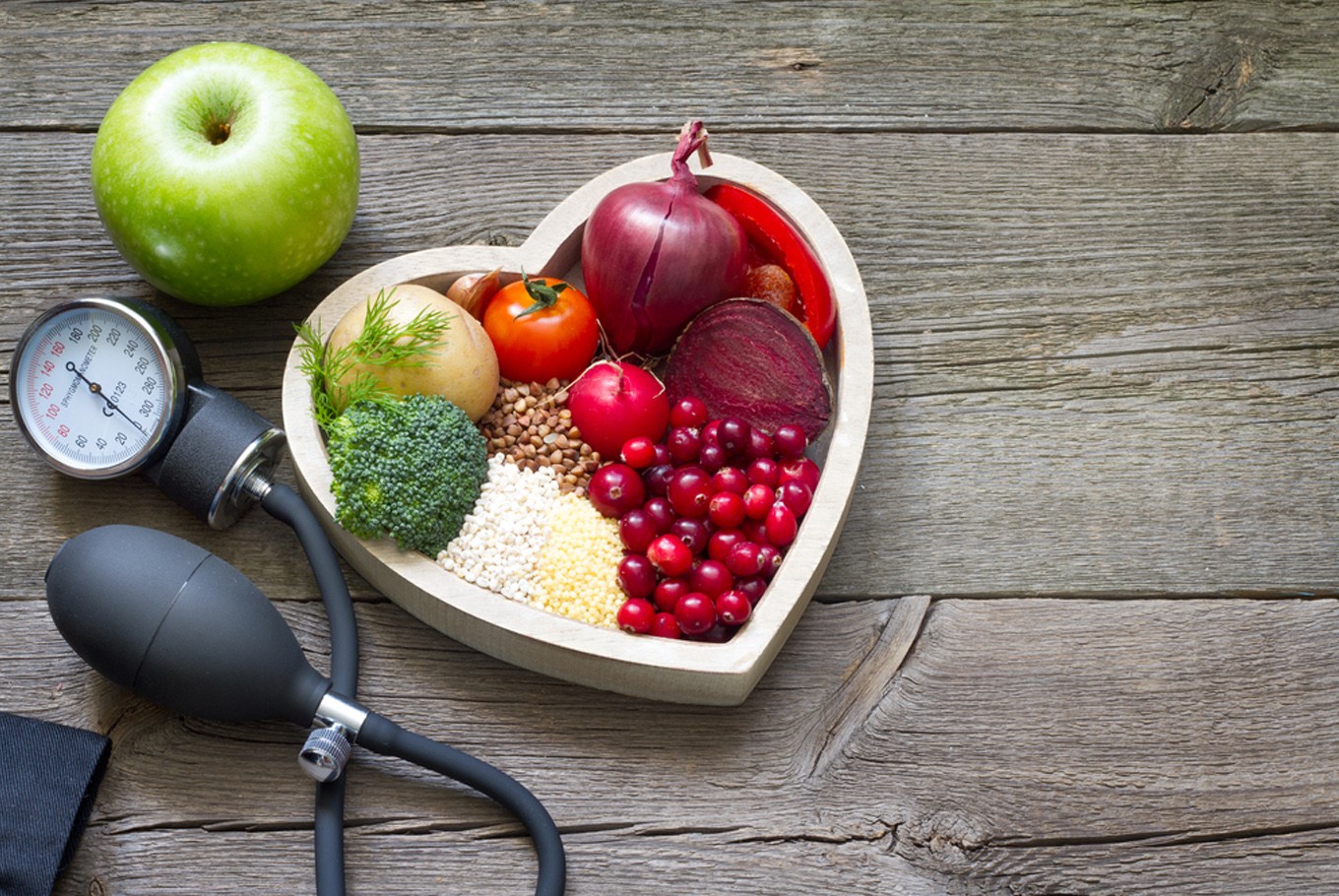 Which is better to improve heart health: diet or exercise?