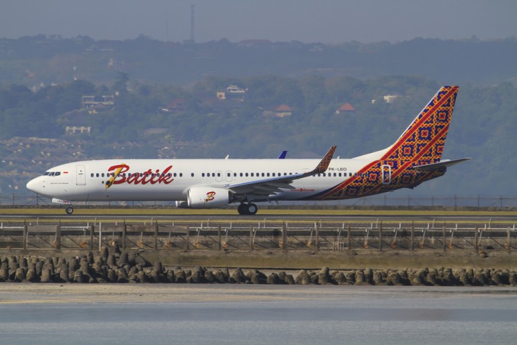 A Batik Air Boeing 737 takes off at Ngurah Rai International Airport.