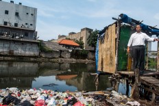 Pre-suspect status poll suggests Anies now on top