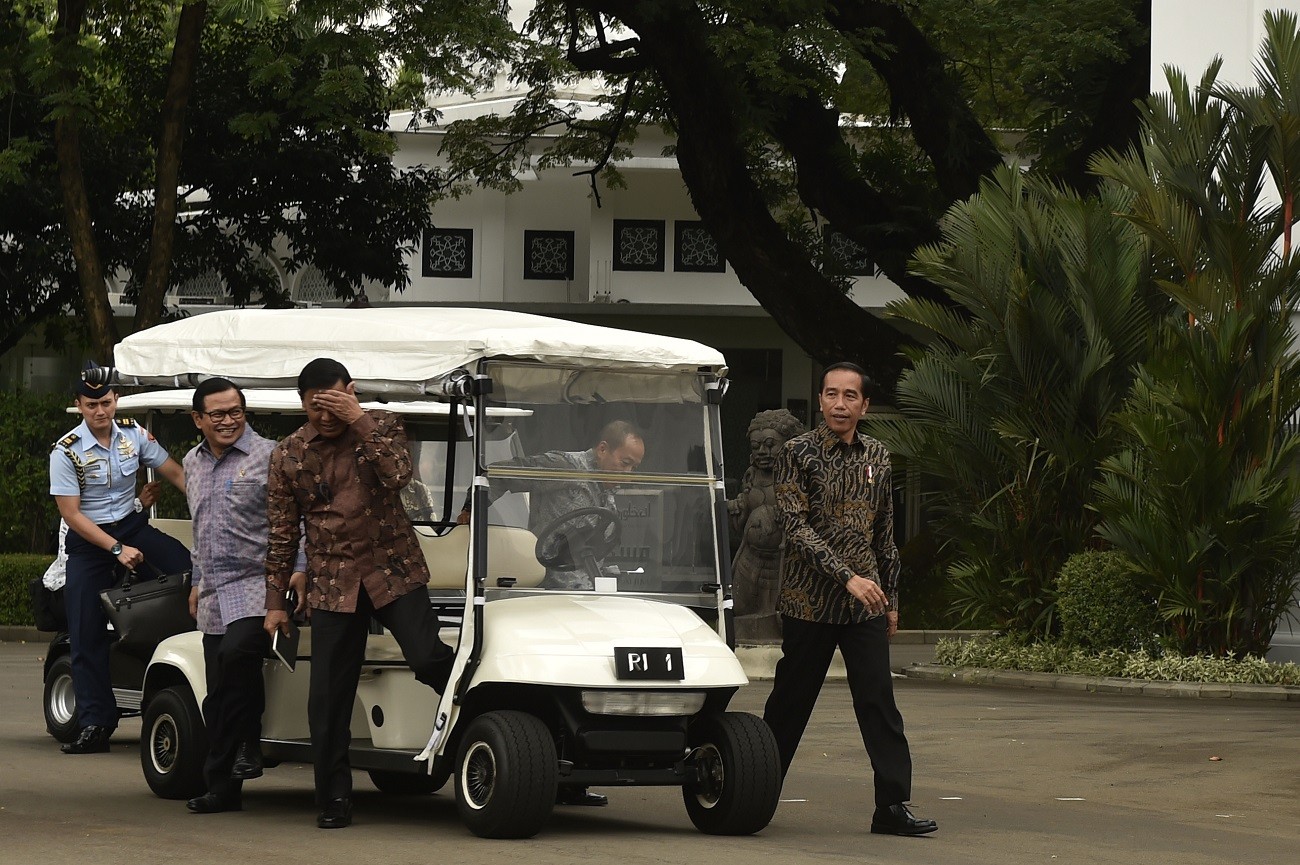 Jokowi Backs Graft Probe Into Cabinet Members National The