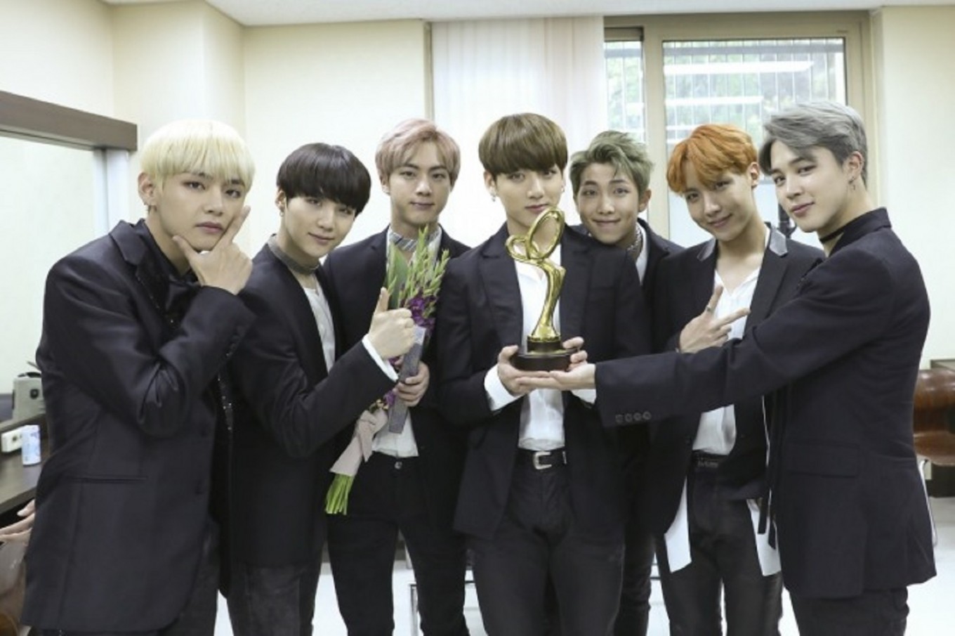  BTS members thank fans for Billboard moments 