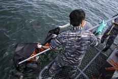 Urgent improvements in migrant-worker management needed