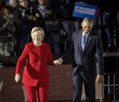 As campaign closes, the Obamas pass the torch to Clinton