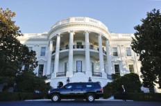 US stock futures tumble as investors see Trump bucking odds