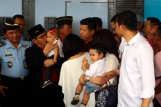 Jokowi grants clemency to former KPK chief