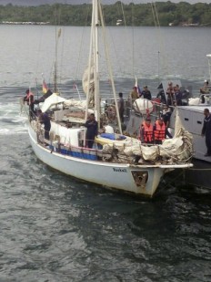 Suspected Filipino militants kidnap 6 Vietnamese sailors