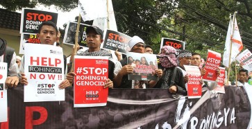 Rally calls for revocation of Aung San Suu Kyi's Nobel Peace Prize