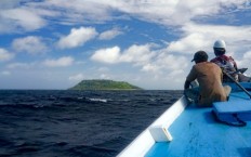 6.4 quake off eastern Indonesia, tsunami alert lifted