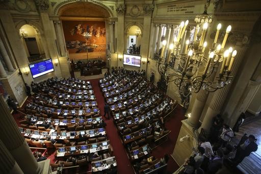 Colombia's congress ratifies peace accord with rebels