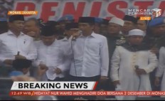 Jokowi, Kalla center stage at Muslim rally