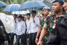 Joining Friday mass prayer Jokowi's own idea: Minister