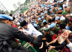 Police satisfied with peaceful anti-Ahok rally 