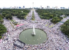 Rally ends on cautious note