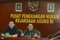 Activists defend Ahok amid prolonged blasphemy case