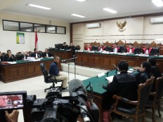 Dahlan caused Rp 11b in state losses: Prosecutors