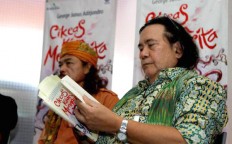 Anticorruption activist George Aditjondro passes away in Palu