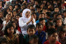 Social affairs minister posts first vlog entry