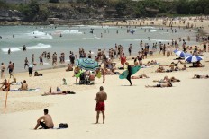 Sydney swelters through hottest December night in 148 years 
