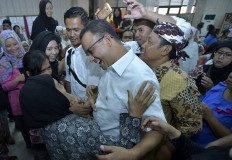 Anies promises refrigerators for capital's fresh markets