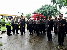 Pilot of crashed police aircraft laid to rest in E. Nusa Tenggara