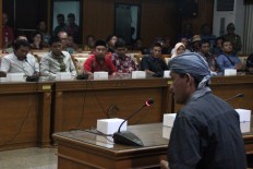 Anti-cement Rembang residents talk to governor Ganjar