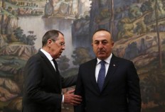 Turkey, Russia vow cooperation after ambassador's killing