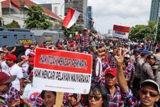 2,500 police officers guard Ahok's blasphemy hearing