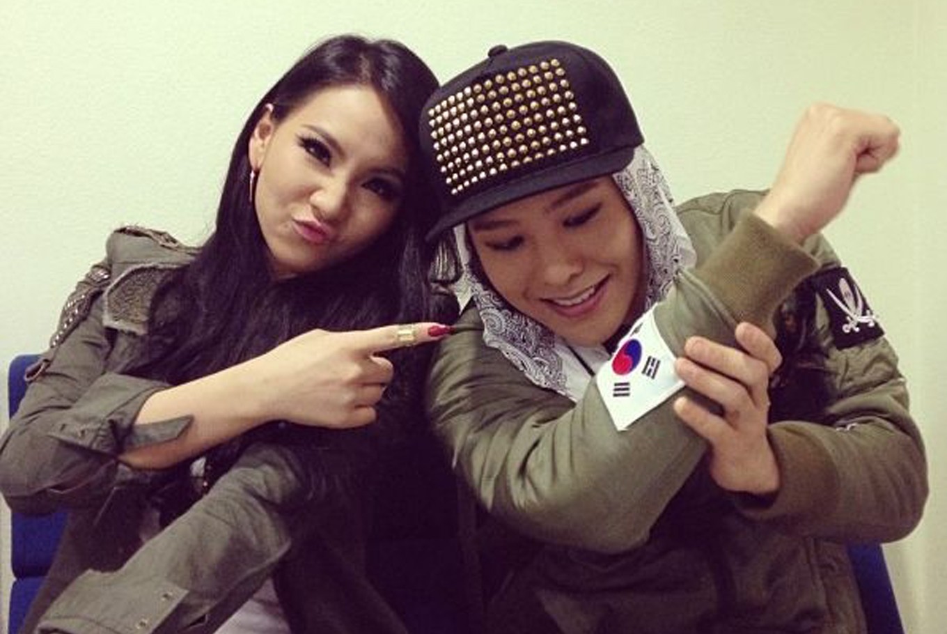 G-Dragon and CL to collaborate at SAF Awards - Entertainment - The