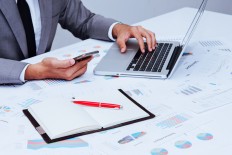 Operating and innovating at the speed of startups