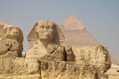 Chinese, Russians shore up Middle East tourism