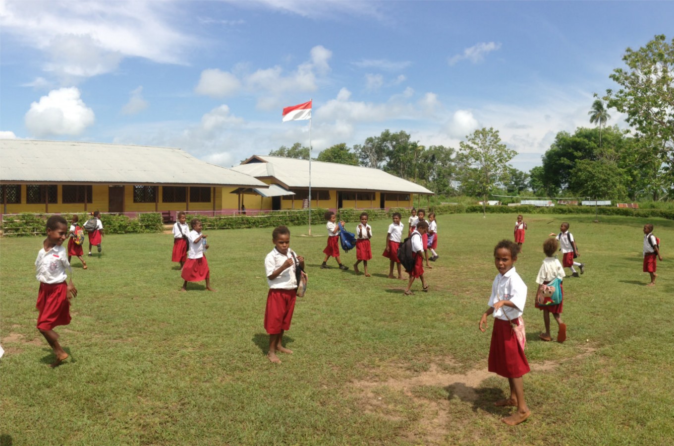 More teaching volunteers needed in Indonesia's rural, remote schools