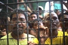34 of 158 inmates recaptured after jailbreak in Philippines 