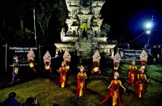 Let the show begin: Dancers appear on stage for the first part of the dance show at Kidal Temple in Malang, East Java. JP/ Aman Rochman