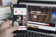 Airbnb offers housing to people stranded by Trump travel ban