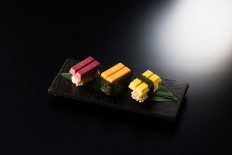 The sushi is made with sweet puffed rice topped with flavored KitKats. They’re also inspired by three staples: Tamago (pumpkin KitKat and white chocolate rice); Uni (Hokkaido melon KitKat and mascarpone cheese rice); and Maguro (raspberry KitKat and white chocolate rice).