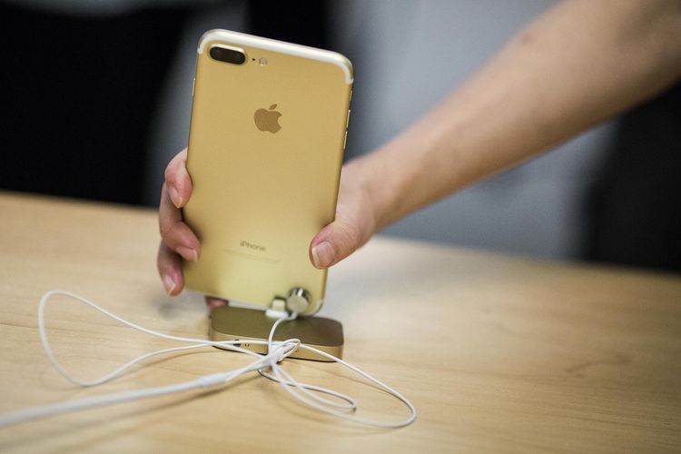 apple-set-to-begin-making-iphones-in-india-by-april-s-end-world-the