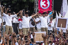 Anies beats Ahok in runoff vote: Quick counts
