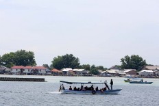 Fishing boats used for commercial transportation to Thousand Islands