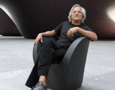 Sculptor Anish Kapoor wins $1 million Jewish award