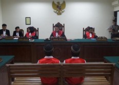 Father held for raping daughter