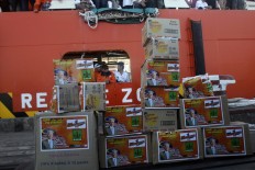 Malaysian ship with aid for Rohingya arrives in Yangon 