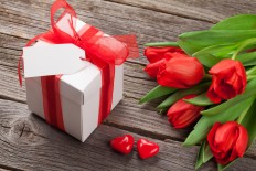 Six elegant jewelry gift ideas for him and her