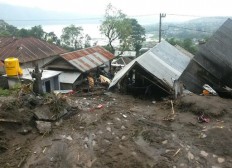 Central Java landslides force evacuation